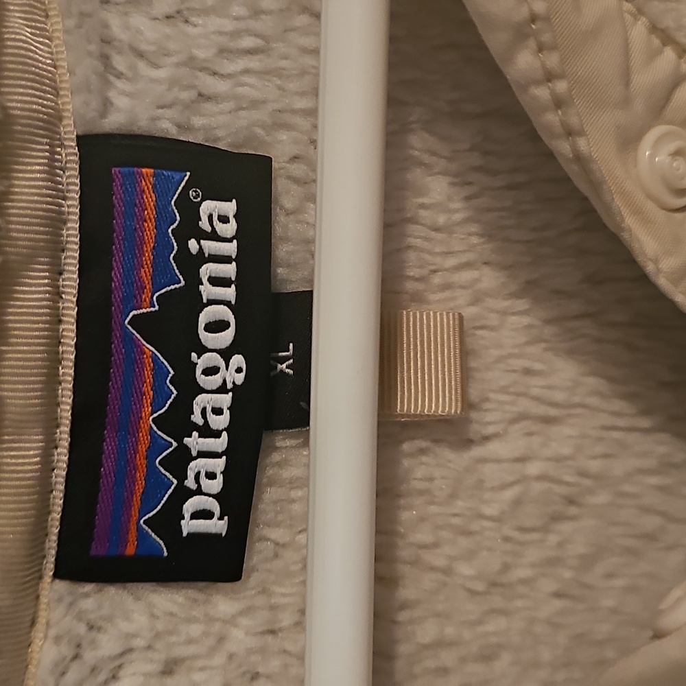 Patagonia Beige Fleece Pullover - Picture 2 of 5